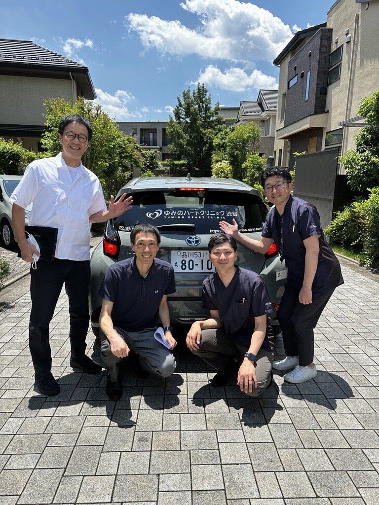 訪問診療集合写真.jpg
